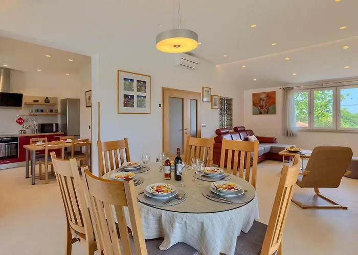 펜션 Monte Uliveto 풀라